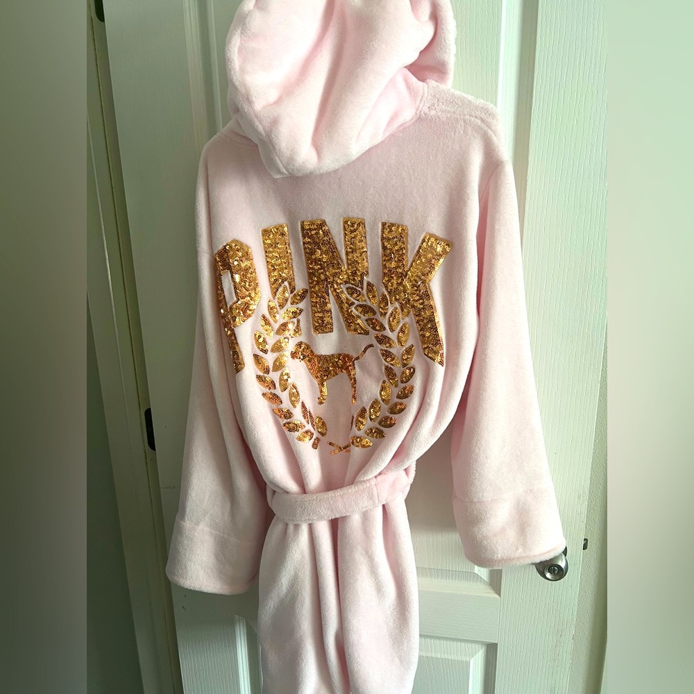 Victoria’s Secret PINK bath robe
